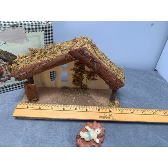 Vintage Cobble Creek Nativity Scene Figurine Set with Stable - Picture 16 of 16